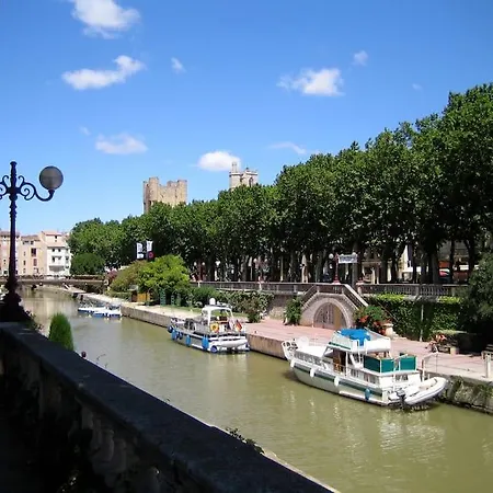 شقة A 2 Pas Des Halles, Joli T2 Terrasse